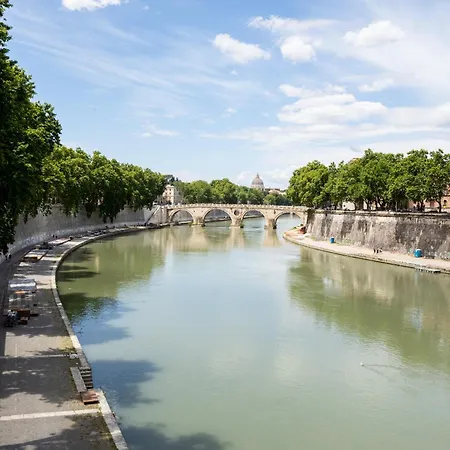 Exclusive View Trastevere Terrace アパート ローマ