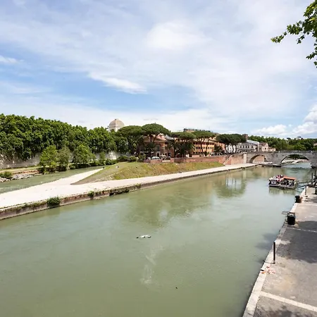 Exclusive View Trastevere Terrace ローマ